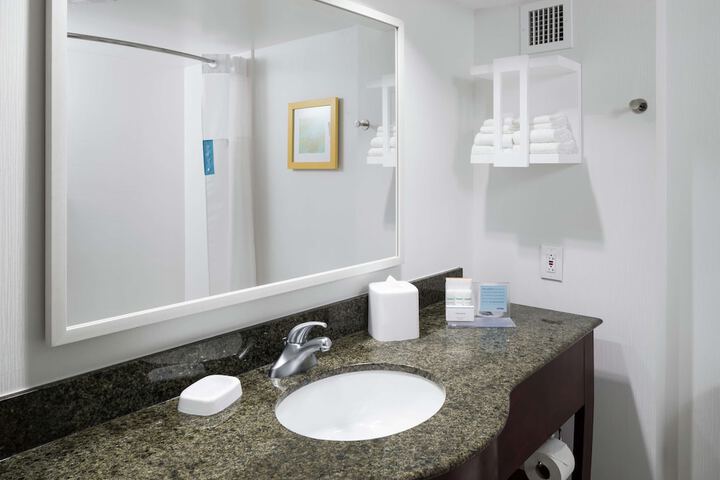 Hampton Inn & Suites Memphis-Beale Street