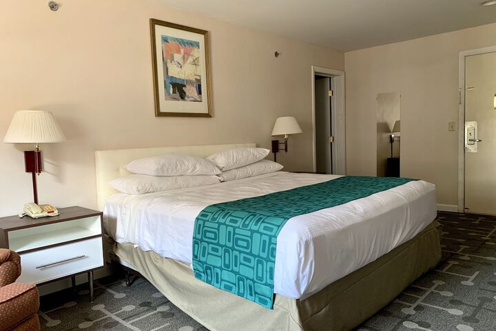 Room 15 of 24
