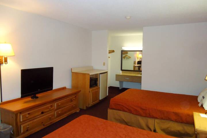 Room 28 of 38