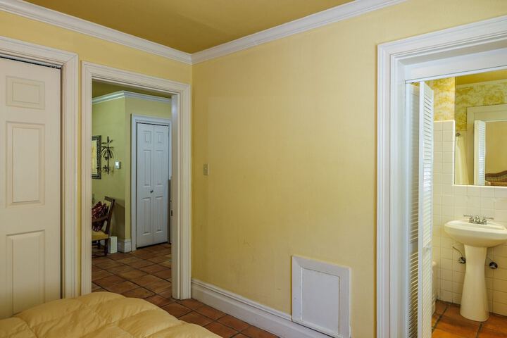 Room 47 of 70