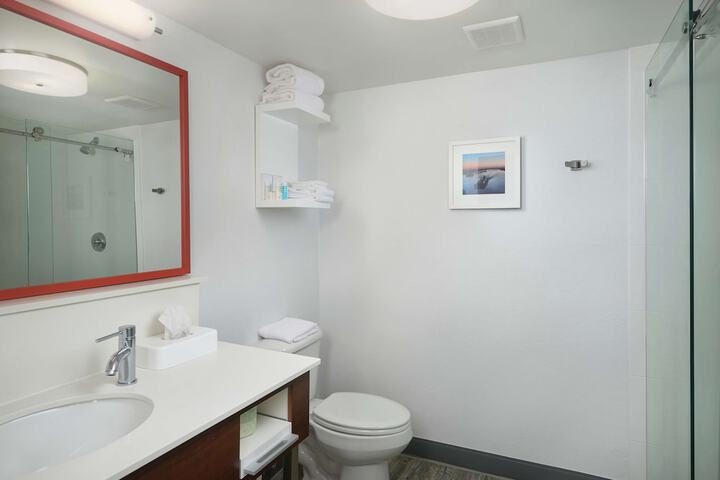 Room 14 of 38
