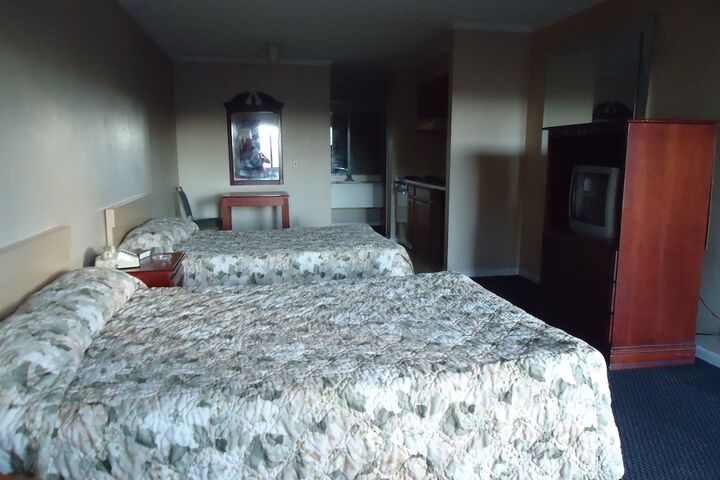 Room 7 of 20