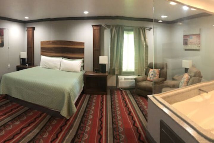 Room 4 of 12