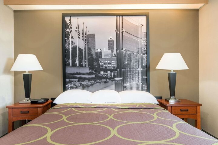 Room 18 of 21
