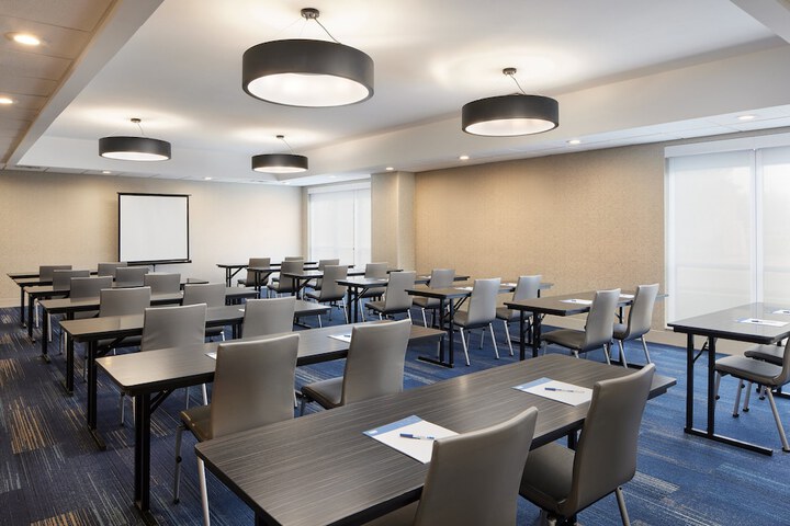 Holiday Inn Express & Suites Seymour by IHG