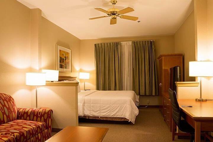 Room 30 of 49