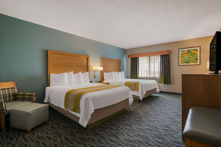 Best Western Plus Executive Court Inn & Conference Center