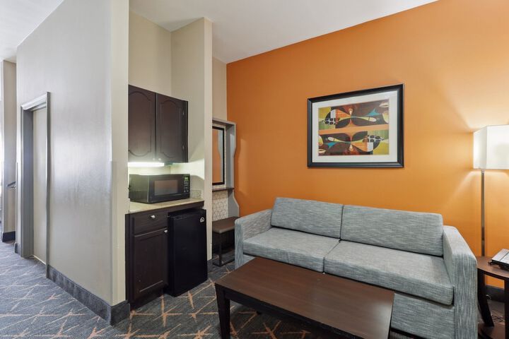 Room 40 of 51