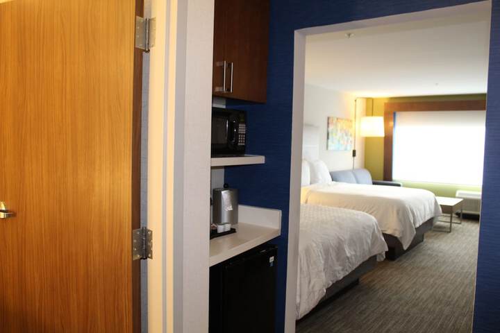 Room 38 of 59