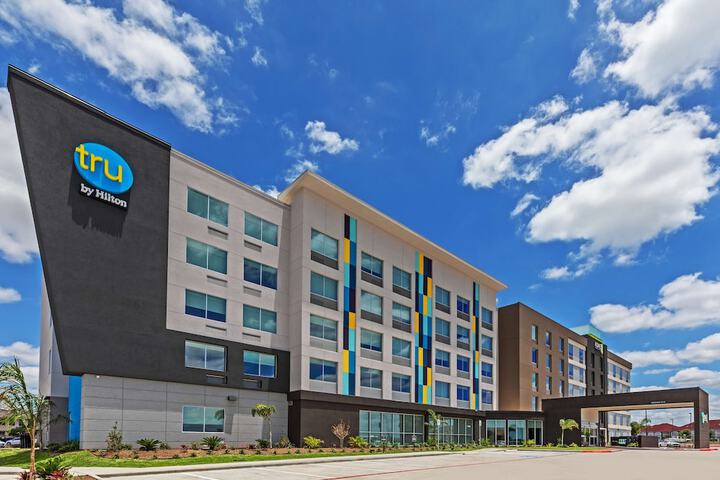 Hotel 2 of 25