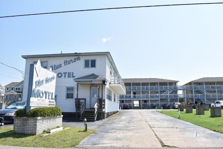 Hotel 2 of 43