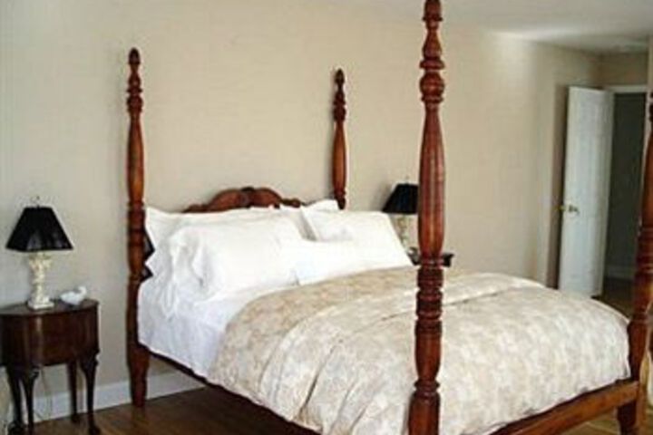 The Shearwater Inn