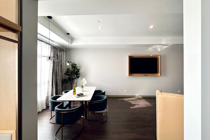 Room 28 of 57