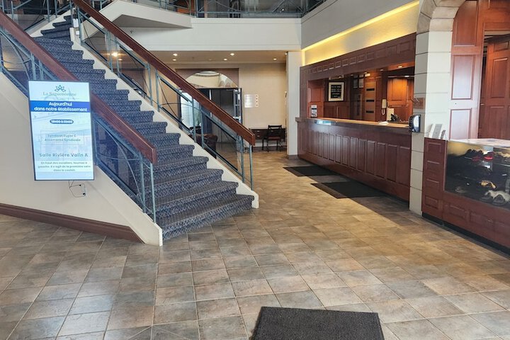 Hotel Interior 36 of 127