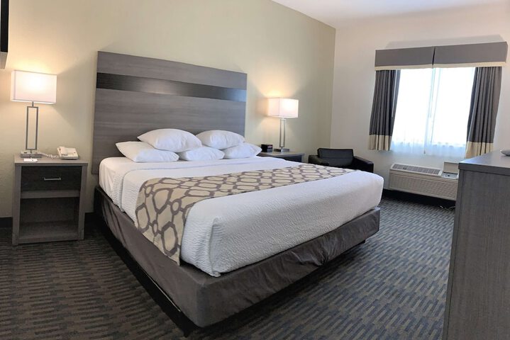 Room 10 of 21