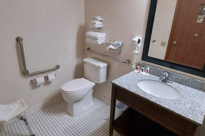 Room 7 of 35