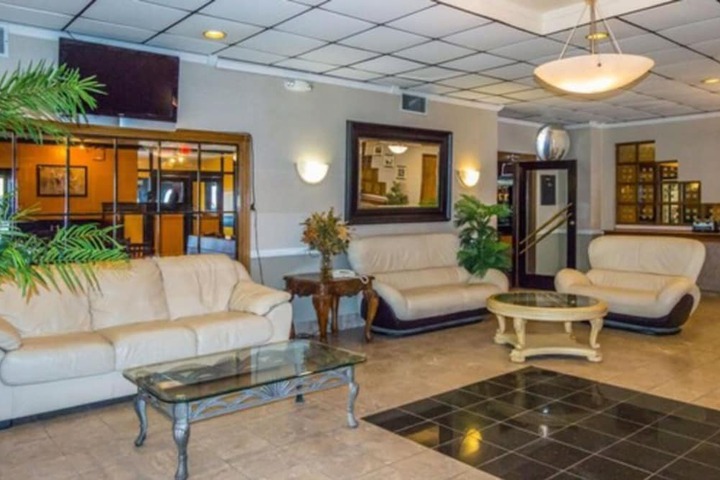Hotel Interior 10 of 27