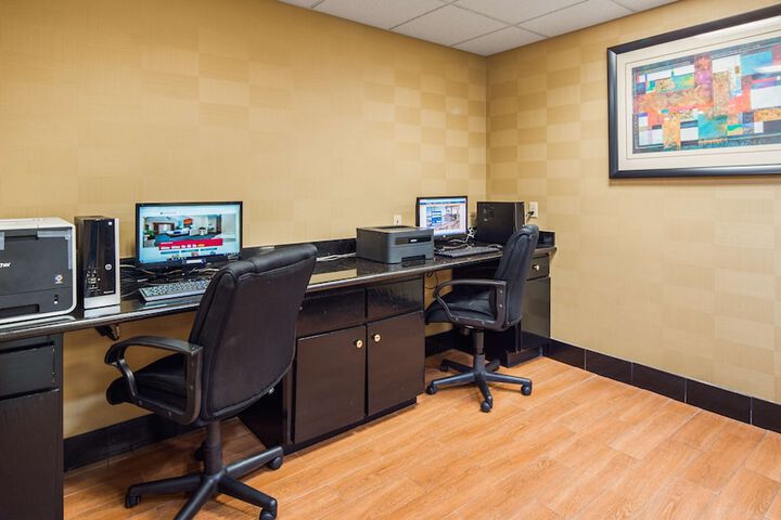 Business Center 12 of 12