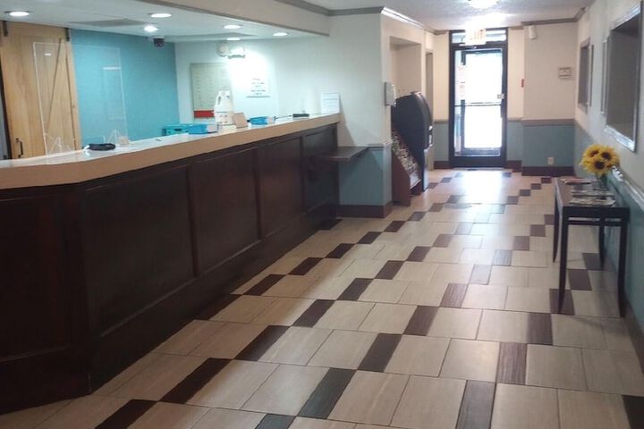 Hotel 2 of 32