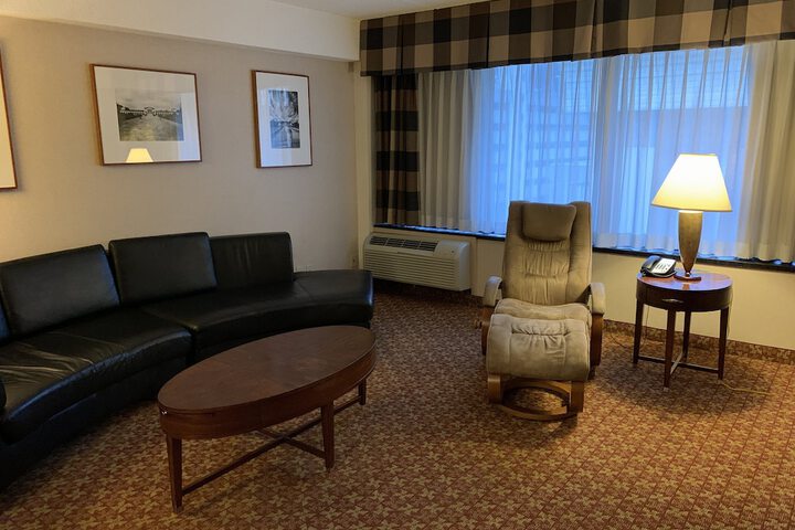 Room 25 of 57
