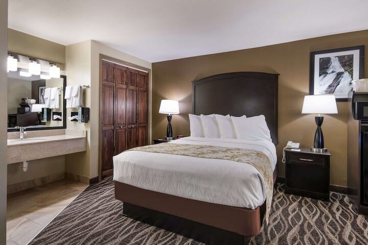 Room 15 of 27