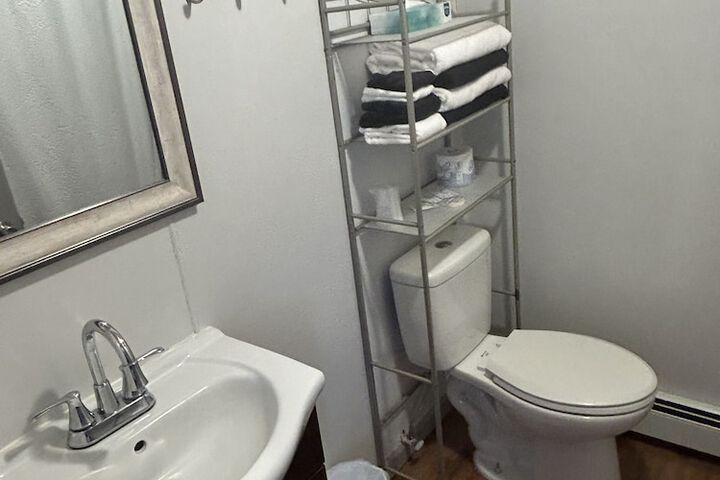 Room 8 of 27