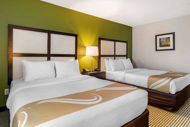 Room 33 of 37