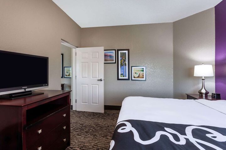 Room 26 of 45