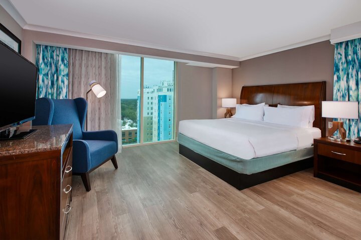 Room 46 of 84