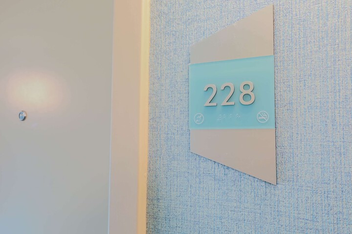 Room 52 of 83