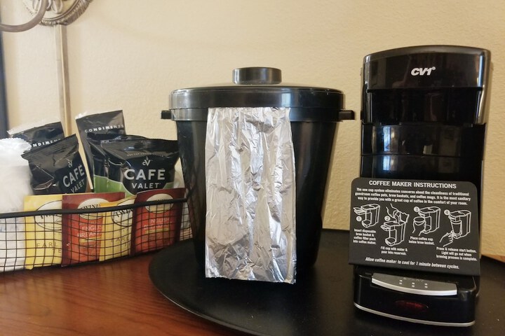 Breakfast/Coffee Service 20 of 22