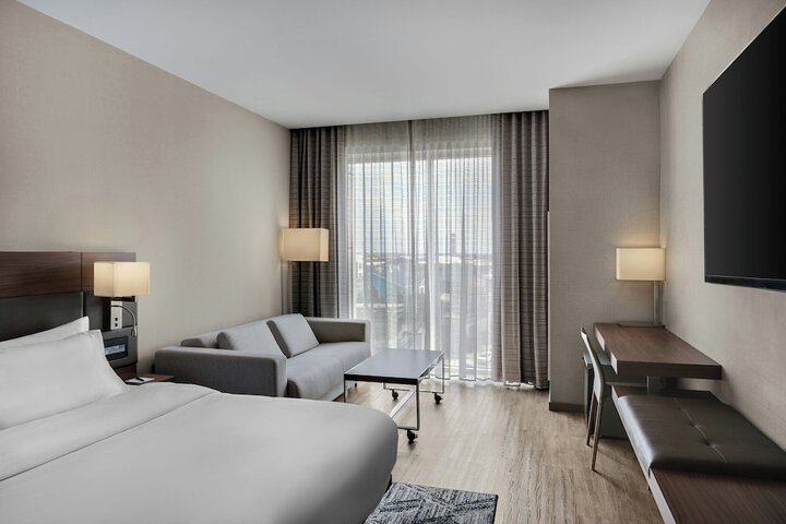 AC Hotel by Marriott Cincinnati at Liberty Center