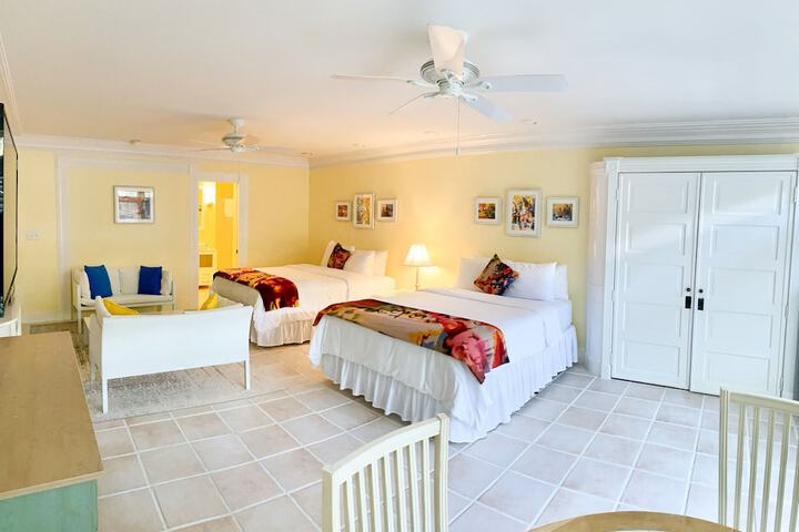 Room 30 of 82