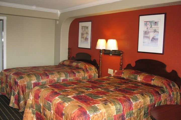 Room 12 of 15