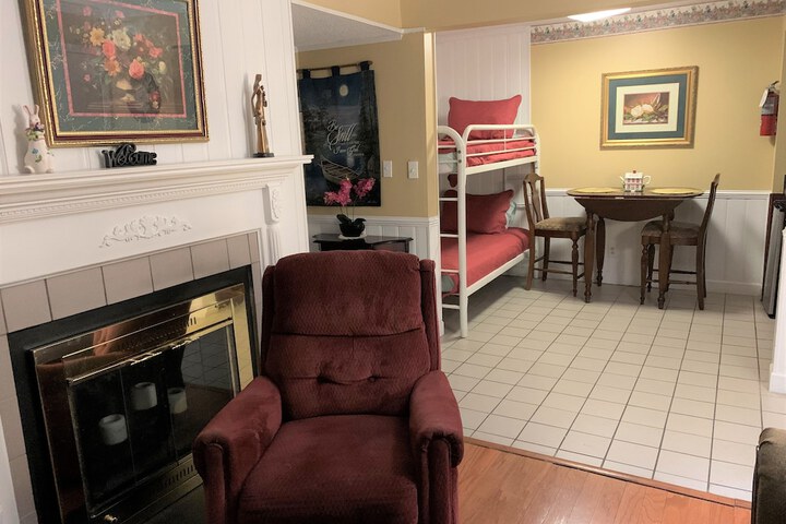Room 47 of 165
