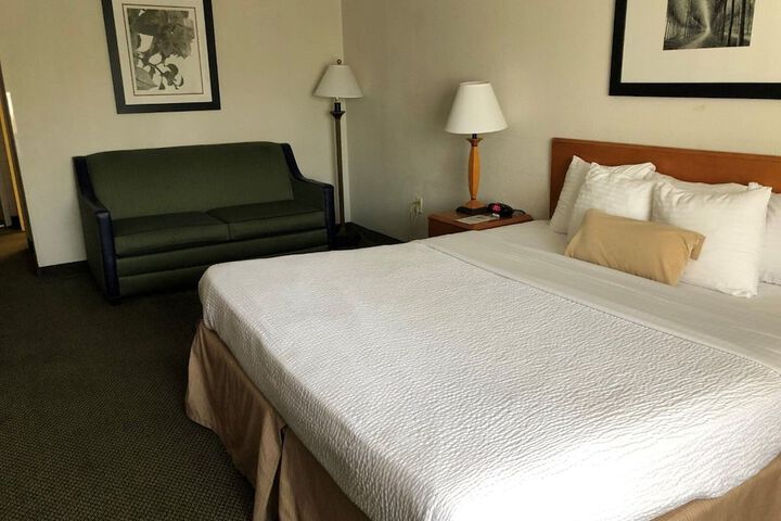 Room 22 of 44