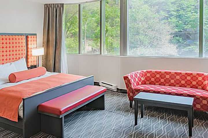 Room 19 of 25