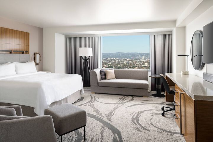 Room 21 of 117