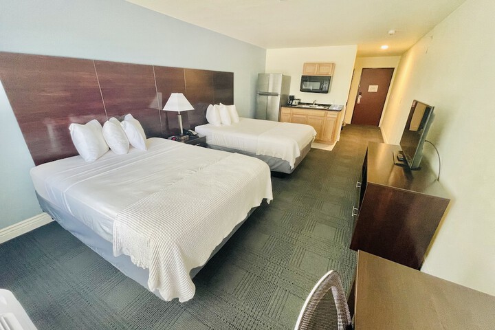 Room 14 of 30