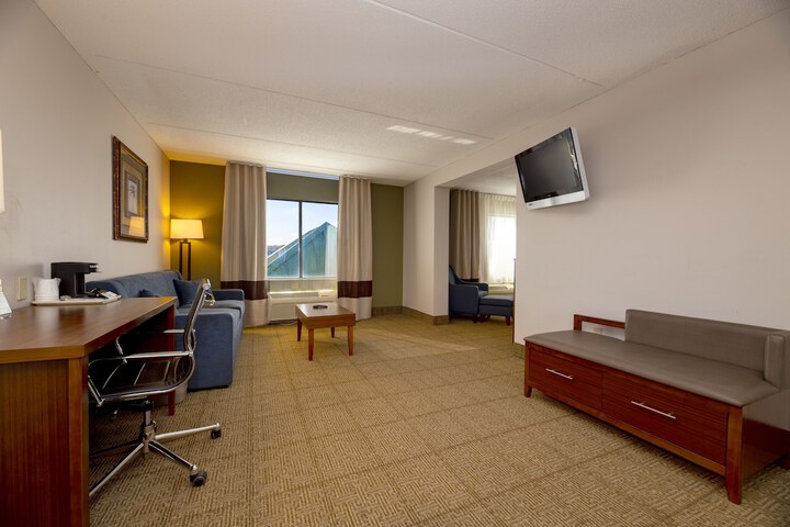 Room 11 of 34