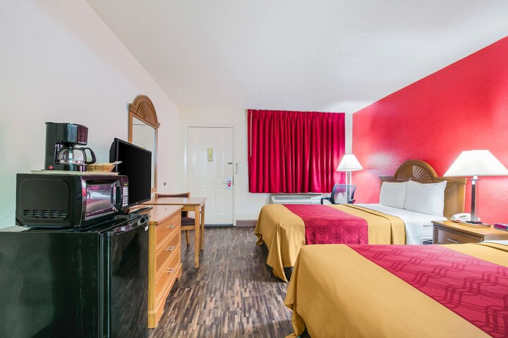Room 29 of 40