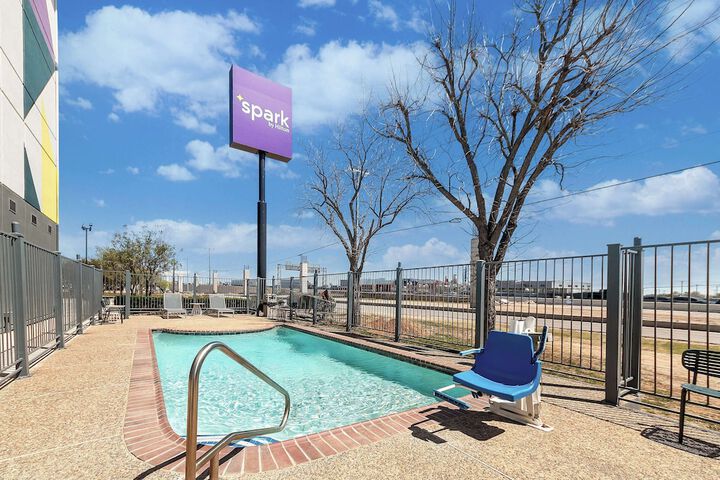 Spark by Hilton Selma