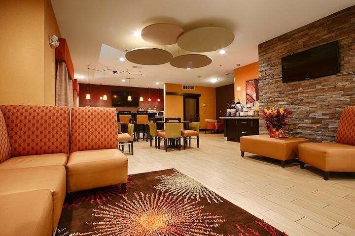 Best Western Plus Whitewater Inn