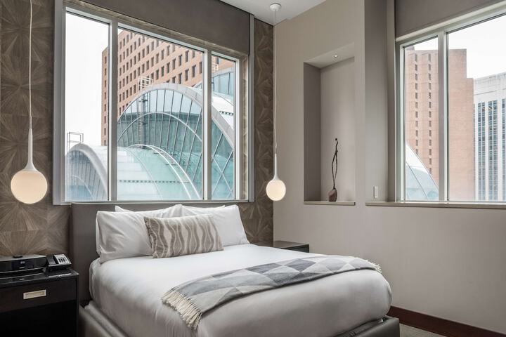 Room 43 of 175