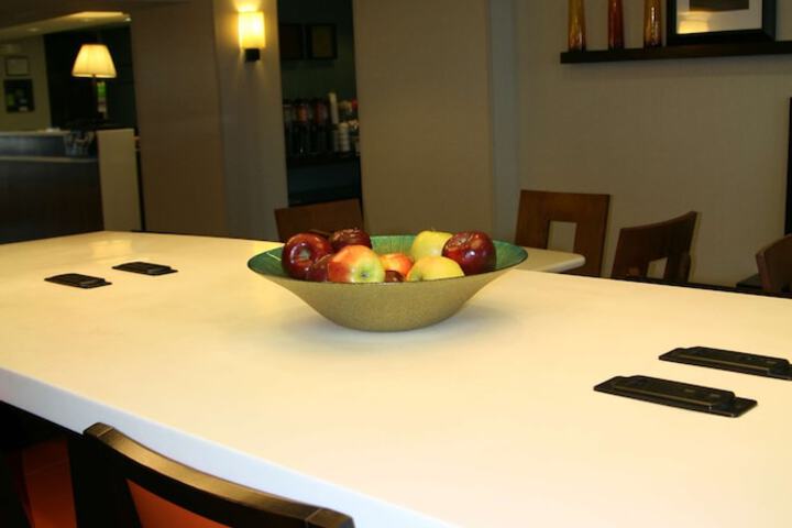 Dining 86 of 98