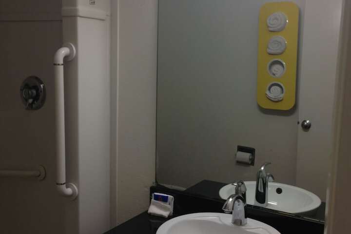Room 18 of 57