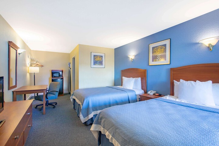 Room 15 of 18