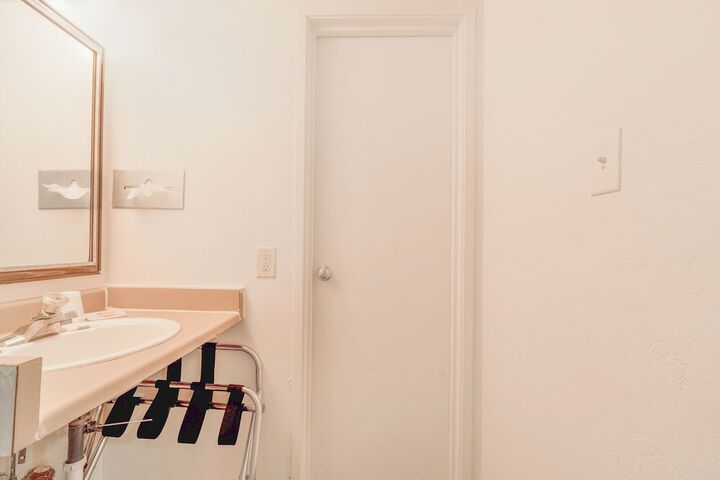 Room 61 of 123