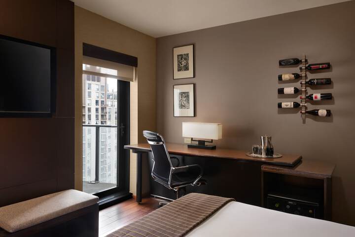 Room 20 of 49