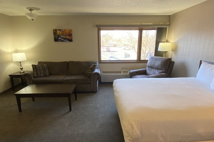 Room 30 of 38